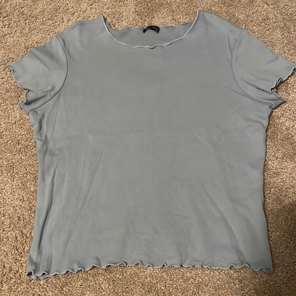 Brandy Melville cropped shirt